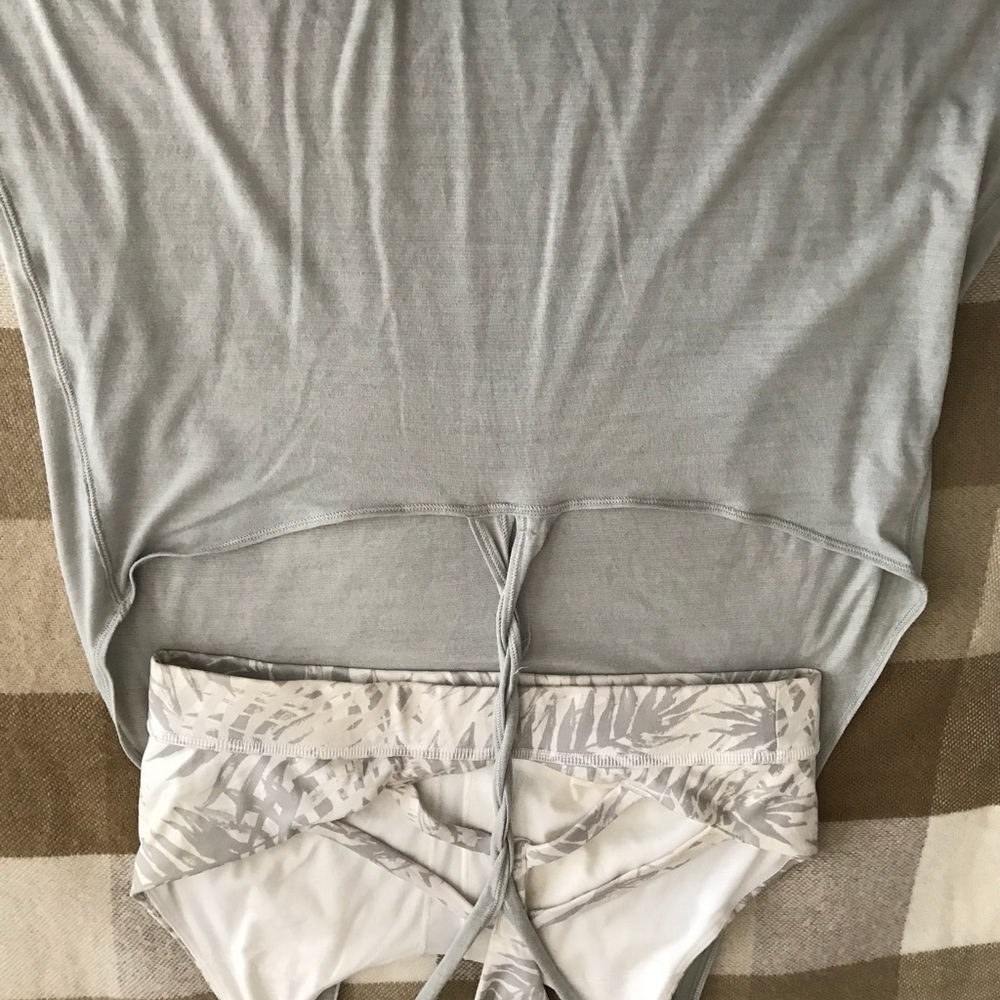 Lululemon twist and toil tank, size 10